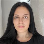 Graduada de bachiller científico y estudiante de arquitectura.